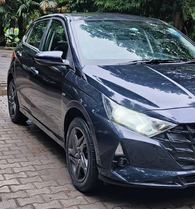 https://images10.gaadi.com/usedcar_image/4192086/original/09b43194b9ae6a1d472e3390d14401cd.jpg?imwidth=6400