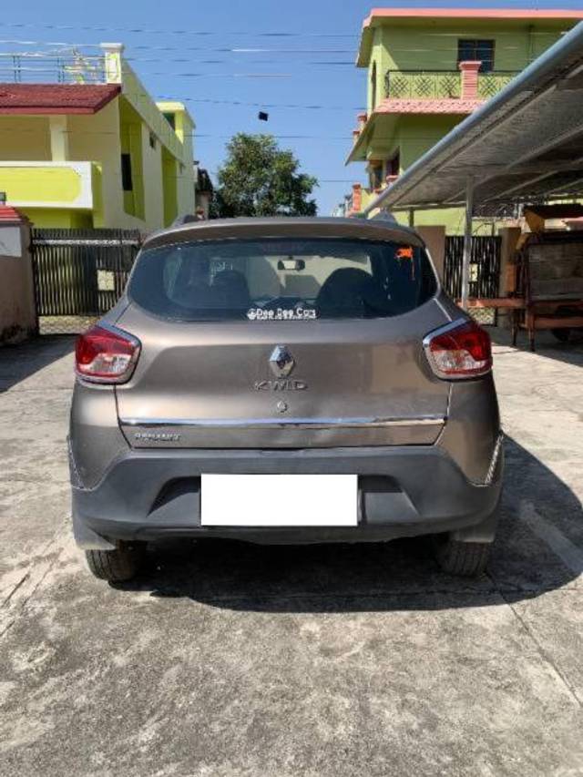 https://images10.gaadi.com/usedcar_image/4192134/original/processed_f949fb23-719a-4f37-af18-5567fd00ba98.jpg?imwidth=6402