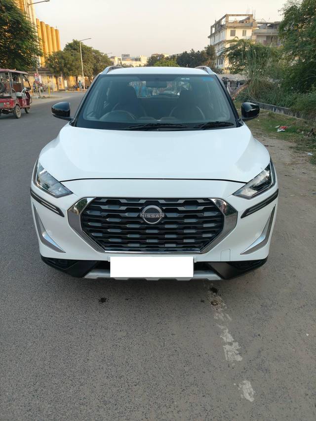 https://images10.gaadi.com/usedcar_image/4192303/original/processed_2d2bc2bb5c1ad8e13816ccf07c7c9cb7.jpg?imwidth=6400