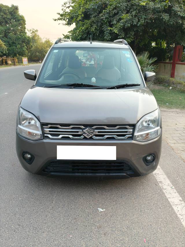 https://images10.gaadi.com/usedcar_image/4192362/original/processed_31cf366cf9e6ee0752b49d3825d45f03.jpg?imwidth=6400