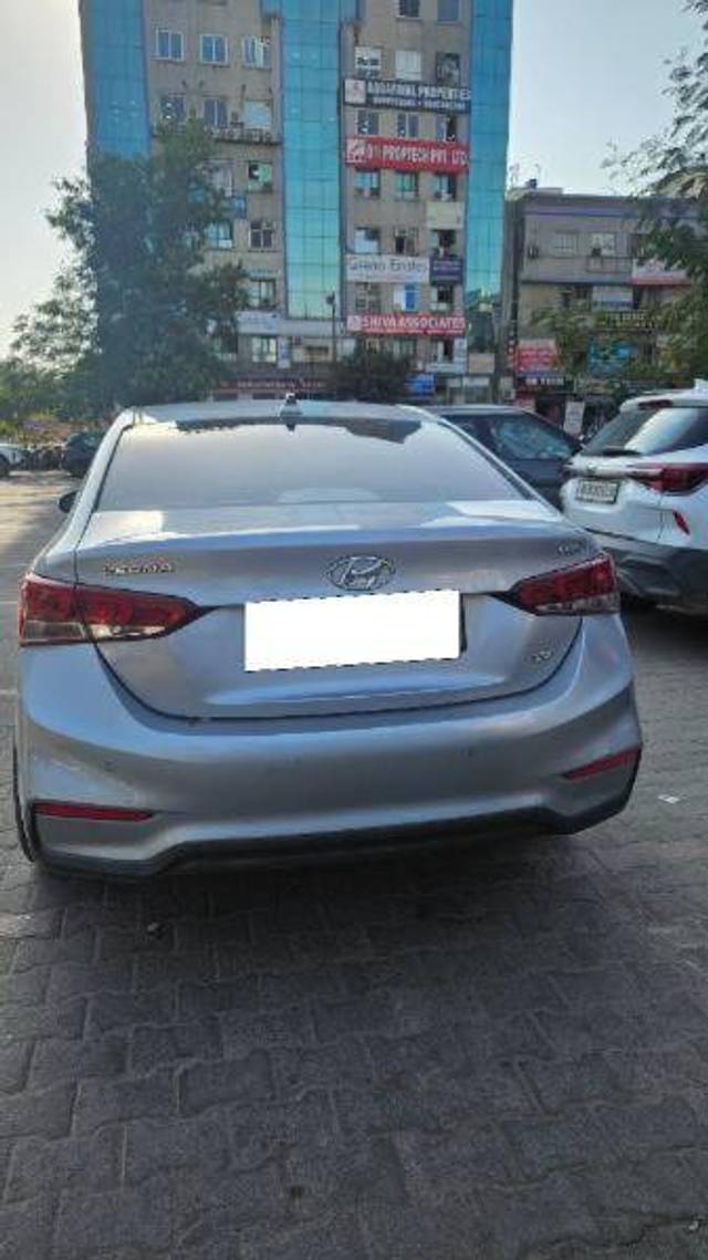 https://images10.gaadi.com/usedcar_image/4192483/original/258fafda5a1f6e88896851400d08a5de.jpg?imwidth=6401