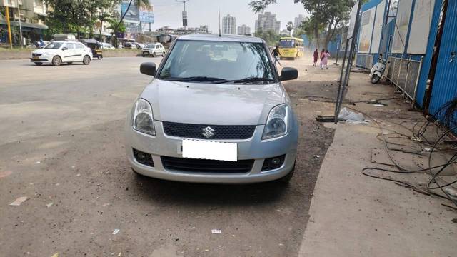 https://images10.gaadi.com/usedcar_image/4192526/original/processed_ffb352212c44e376cbad507a42695d1b.jpg?imwidth=6400