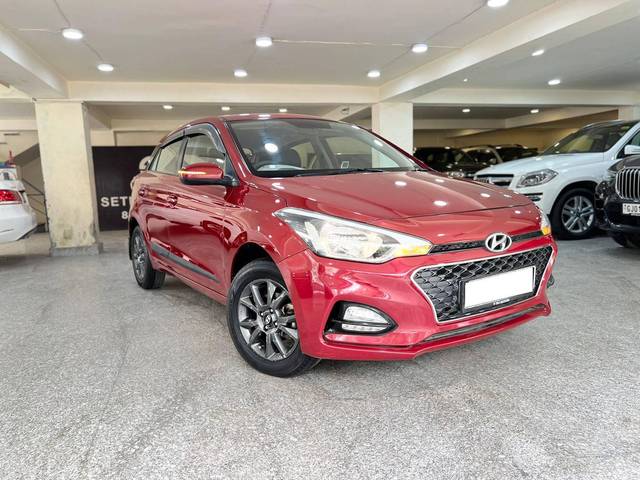 https://images10.gaadi.com/usedcar_image/4192534/original/processed_eefd3267527b6f9f001107614d0e4128.jpg?imwidth=6400