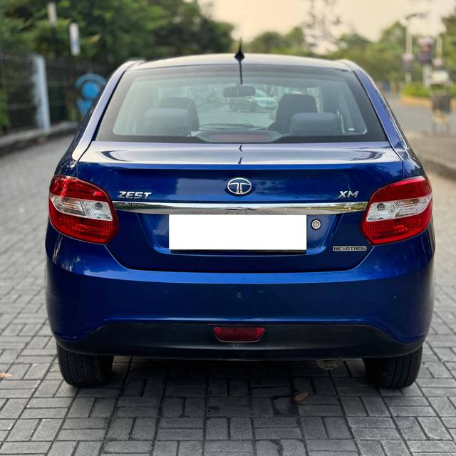 https://images10.gaadi.com/usedcar_image/4192578/original/processed_394ed6c919d5fc74af78d77032179289.jpg?imwidth=6402