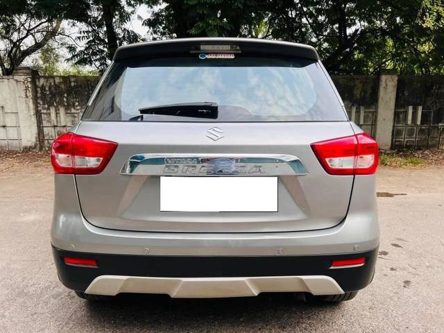 https://images10.gaadi.com/usedcar_image/4192579/original/processed_10fbd9f34b7dcaac50acfc3094536bea.jpeg?imwidth=6401