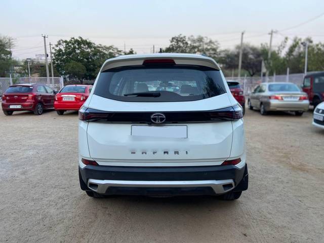 https://images10.gaadi.com/usedcar_image/4192588/original/processed_f75a58a6f8087111ff441fabaf5108f9.jpg?imwidth=6401