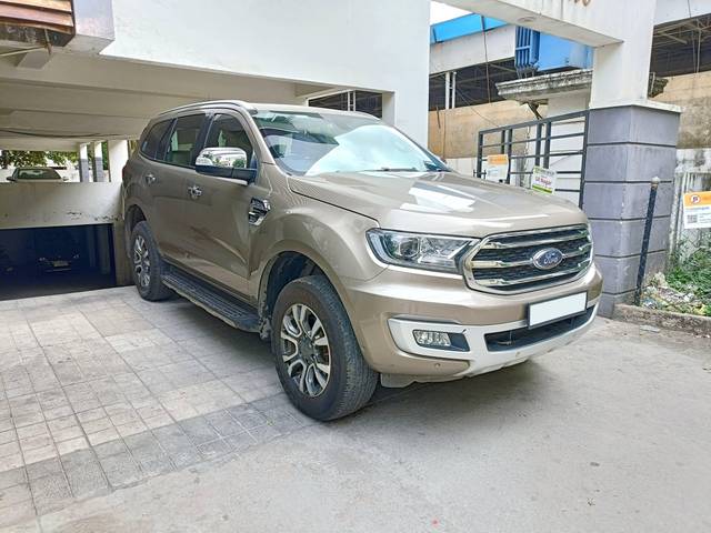 https://images10.gaadi.com/usedcar_image/4192652/original/processed_6a1362a6ecf249bbdb5c2a3386dd6011.jpg?imwidth=6400