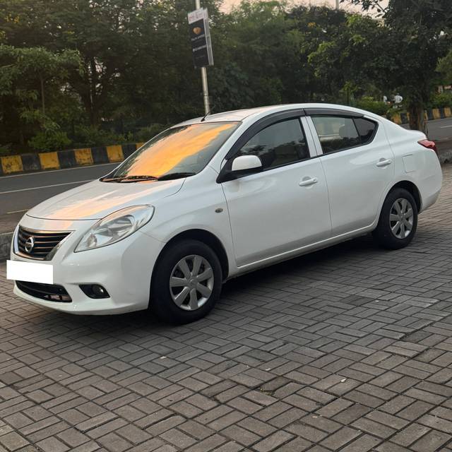 https://images10.gaadi.com/usedcar_image/4192664/original/processed_724f8ad6f6e01622851d71b0e052696c.jpg?imwidth=6400