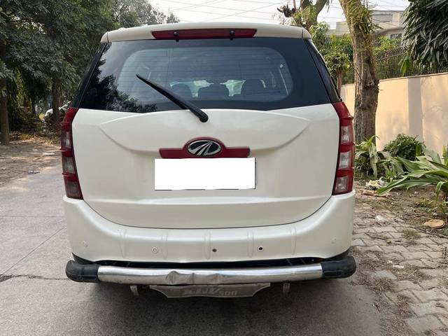 https://images10.gaadi.com/usedcar_image/4192680/original/processed_81f1c3508132992498703b498d675158.jpg?imwidth=6401