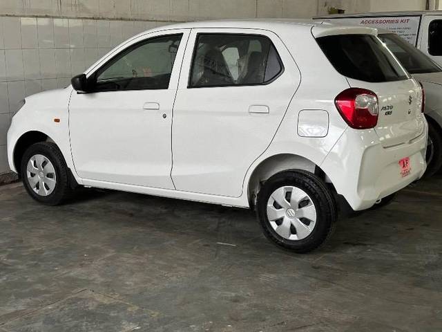 https://images10.gaadi.com/usedcar_image/4192713/original/processed_7d69e910-8aef-4721-bb6f-4d348d0351c4.jpg?imwidth=6402