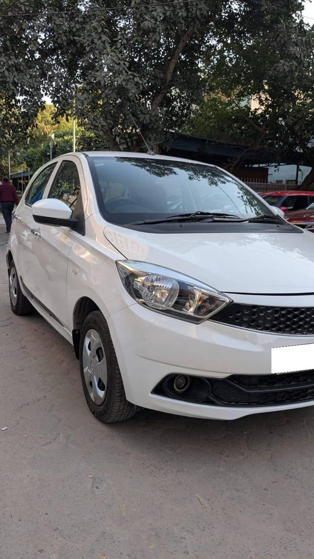 https://images10.gaadi.com/usedcar_image/4192803/original/processed_4a5374070e8da5f6938a3473ebcc799b.jpg?imwidth=6400