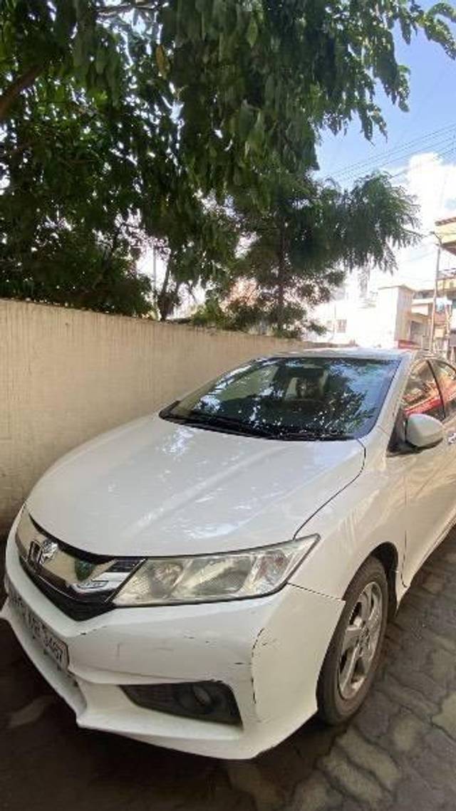 https://images10.gaadi.com/usedcar_image/4192805/original/processed_d15d6d65-c3bd-4fef-8d35-6487a5c9747e.jpeg?imwidth=6400