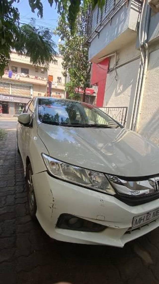 https://images10.gaadi.com/usedcar_image/4192805/original/processed_e86fdfa0-0c8f-4301-8d42-8c353ee8d232.jpeg?imwidth=6402