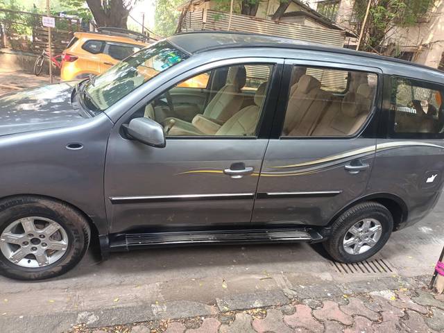 https://images10.gaadi.com/usedcar_image/4192811/original/processed_e034101a96651156a58ab5805f2836b1.jpg?imwidth=6402