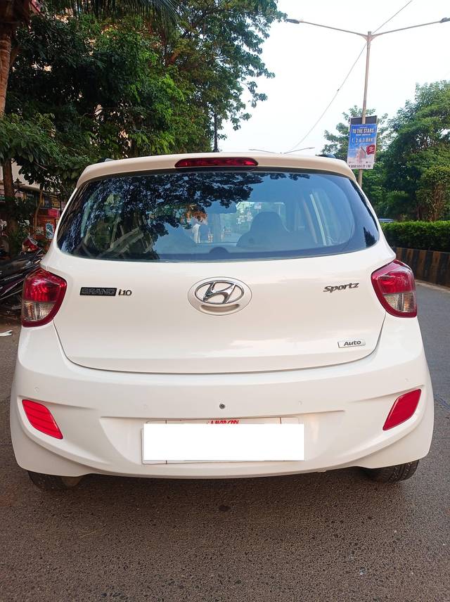 https://images10.gaadi.com/usedcar_image/4192935/original/processed_d928b4b8be4d56a987022b54d56eadf1.jpg?imwidth=6401