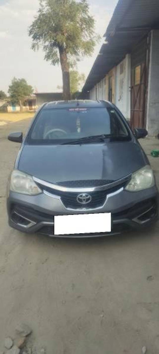 https://images10.gaadi.com/usedcar_image/4192979/original/processed_ad862bef-2189-433b-9119-42d065745e8b.jpg?imwidth=6400