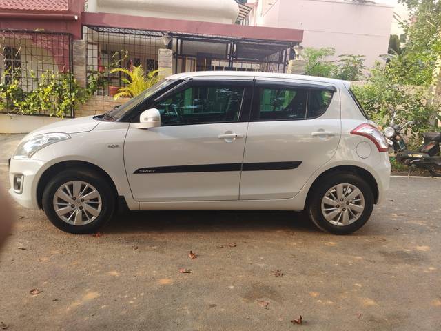 https://images10.gaadi.com/usedcar_image/4193005/original/processed_ba422139a48cc0d9b681889c69574097.jpg?imwidth=6402