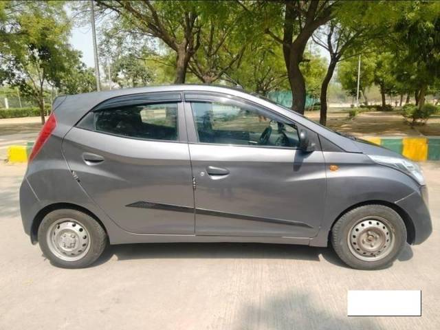 https://images10.gaadi.com/usedcar_image/4193105/original/processed_e63637247f1a66c5e510a4074190a64f.jpg?imwidth=6401