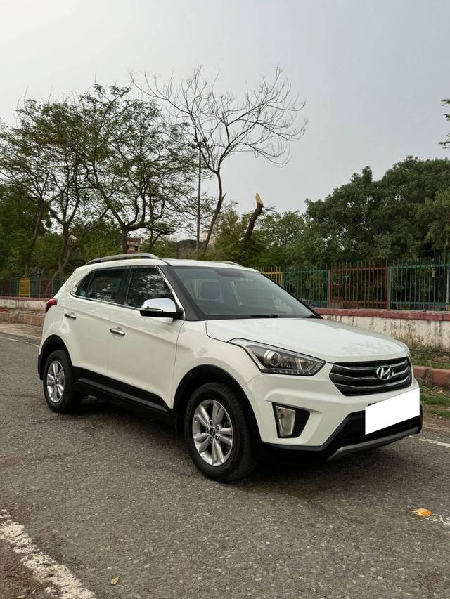 https://images10.gaadi.com/usedcar_image/4193135/original/processed_22b8cf46f6663356109c07a5f874ebf5.jpg?imwidth=6400