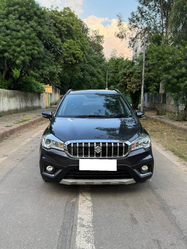 https://images10.gaadi.com/usedcar_image/4193152/original/processed_32cd48350f698ddaa6c2f022b7ac9b32.jpg?imwidth=6400