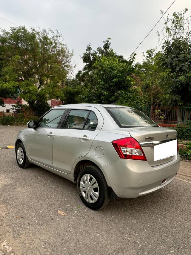 https://images10.gaadi.com/usedcar_image/4193178/original/processed_e7d59b02e5a48b79ec31e7c9d1aa42f8.jpg?imwidth=6402