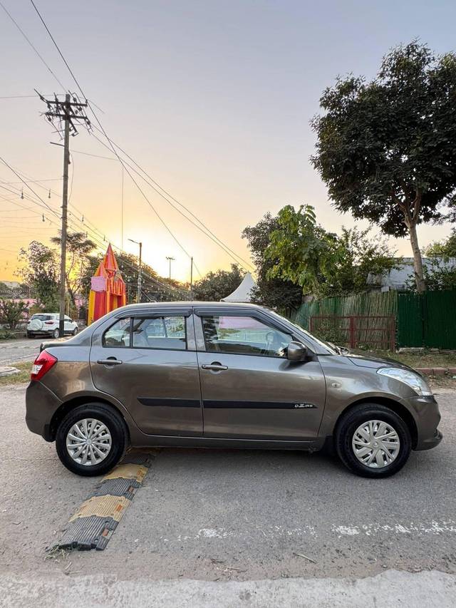 https://images10.gaadi.com/usedcar_image/4193184/original/processed_d68fedb869a200beb74f3aac3aee3804.jpg?imwidth=6401