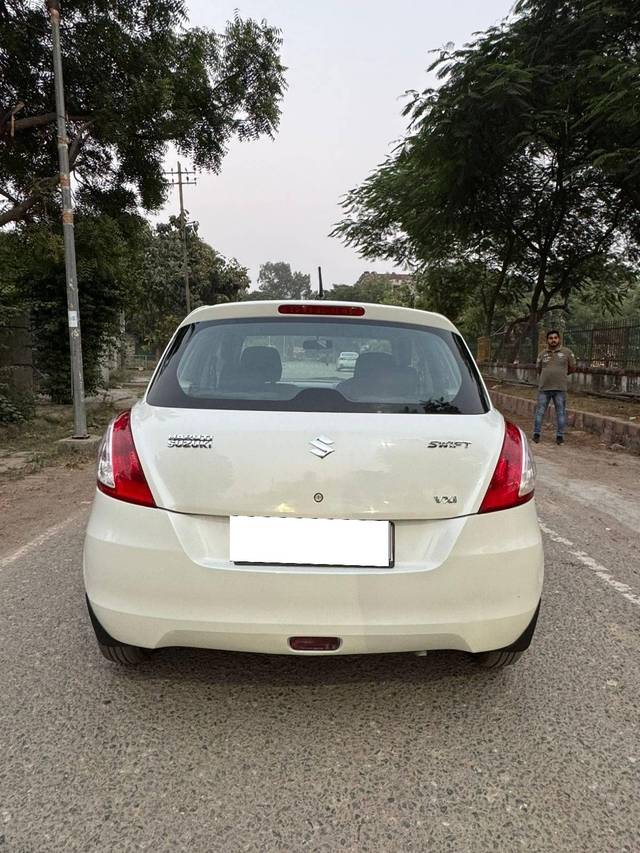 https://images10.gaadi.com/usedcar_image/4193190/original/processed_6fdac3a6f652d6ddd35c3a2a4a5289bf.jpg?imwidth=6402