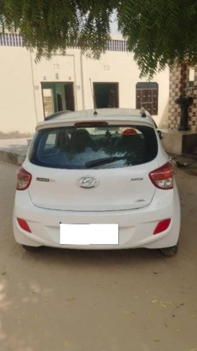 https://images10.gaadi.com/usedcar_image/4193194/original/processed_039c07e5-2400-4fa5-bd18-9f4d35935709.jpg?imwidth=6402