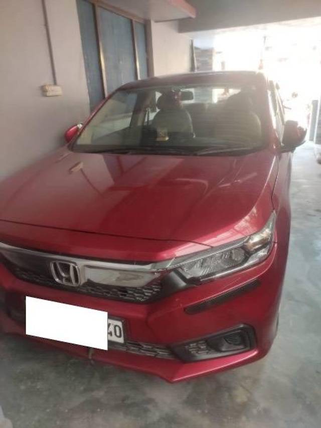 https://images10.gaadi.com/usedcar_image/4193204/original/processed_8e25b60d-f2c1-4e3a-bc9b-9a38e98c6eb0.JPG?imwidth=6400