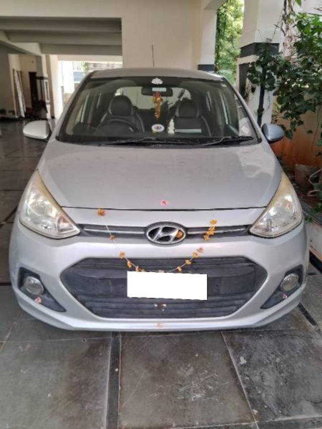 https://images10.gaadi.com/usedcar_image/4193322/original/processed_71bdc438-e91b-40dd-94c0-c6020cd969ac.jpg?imwidth=6400