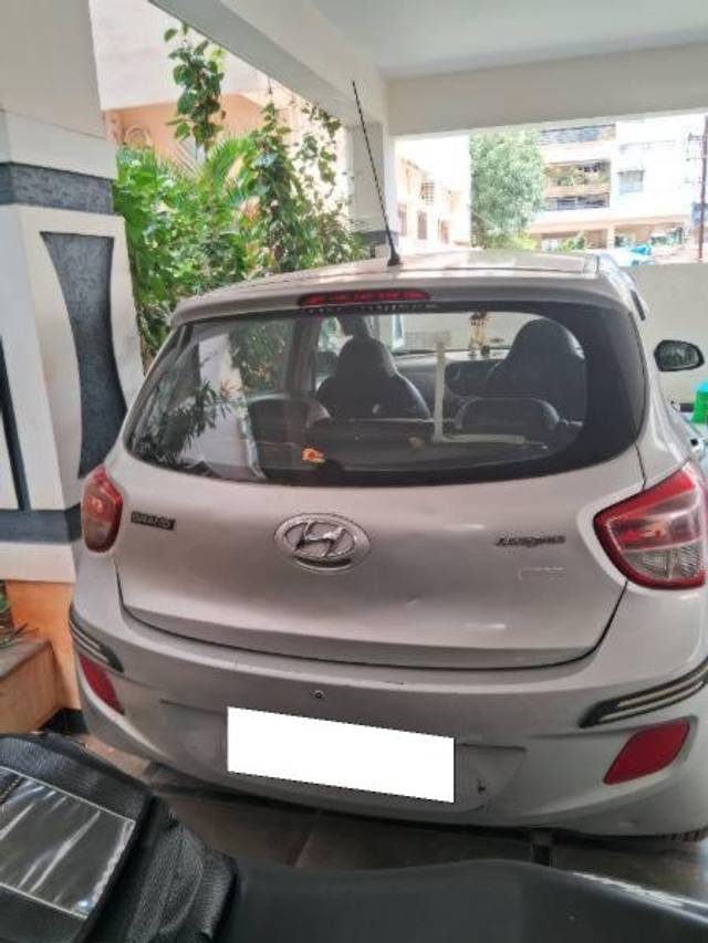 https://images10.gaadi.com/usedcar_image/4193322/original/processed_9f8ab243-a781-4cf8-bbaf-b578880a0dd8.jpg?imwidth=6402