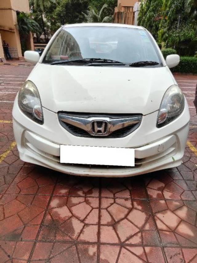 https://images10.gaadi.com/usedcar_image/4193475/original/processed_6c688cce-9d30-4d20-be36-fbf260417464.jpg?imwidth=6400