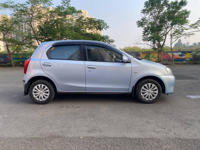 https://images10.gaadi.com/usedcar_image/4193516/original/9aa59964d1df2d76b8984fe831ef842f.jpg?imwidth=6401