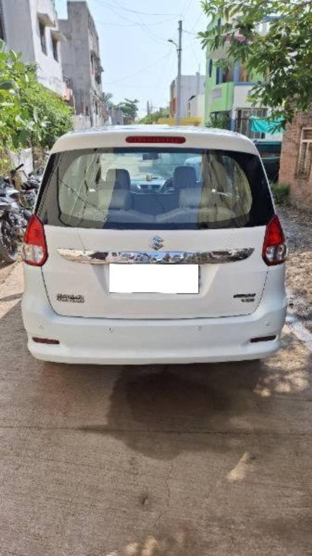 https://images10.gaadi.com/usedcar_image/4193574/original/processed_0305e77e-11ab-4daf-82ca-83230a0fcb48.jpg?imwidth=6401