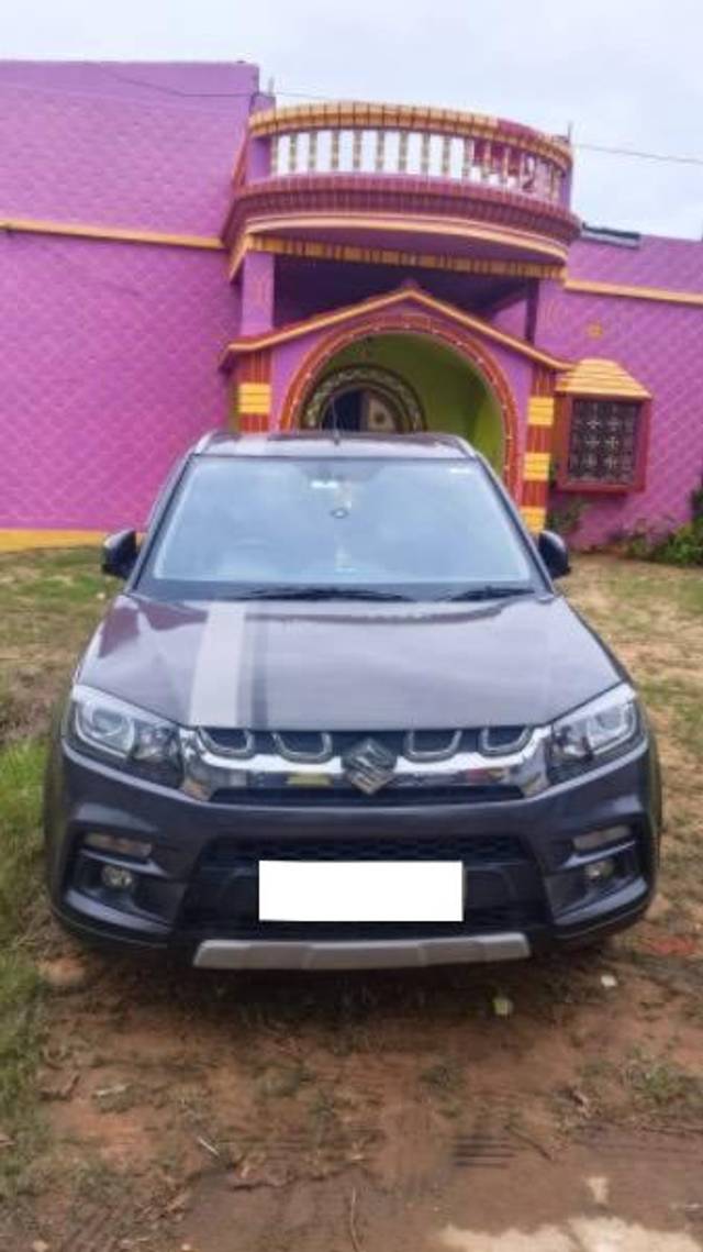 https://images10.gaadi.com/usedcar_image/4193597/original/processed_d3e0dc1d-f2e1-46be-822e-51f362e09f6e.jpeg?imwidth=6401