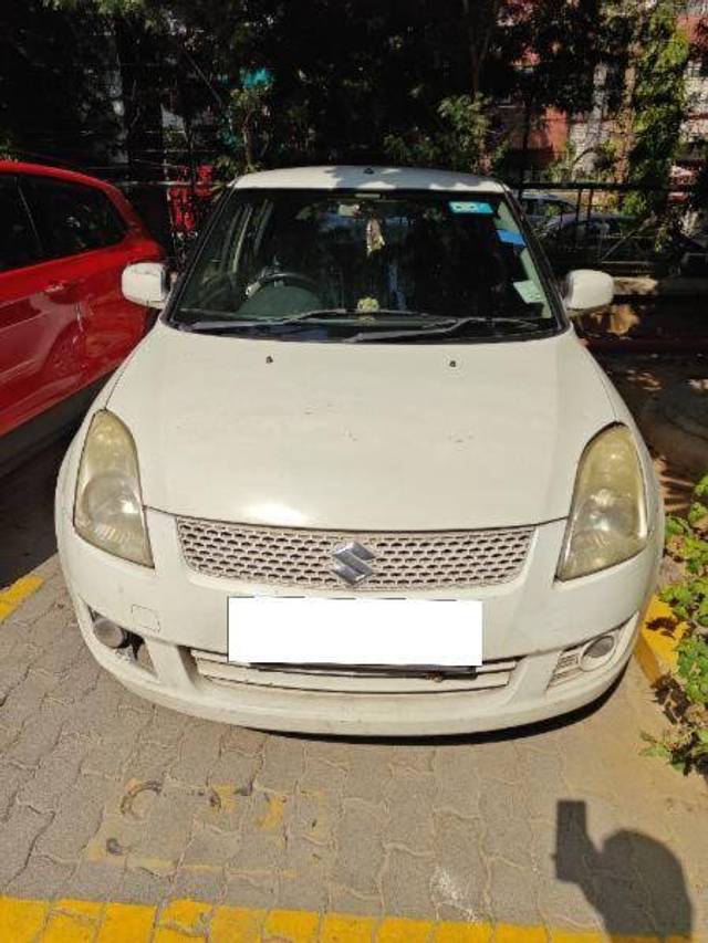 https://images10.gaadi.com/usedcar_image/4193691/original/fc8e97a2dc95fec162f0481bb00e0830.jpg?imwidth=6400