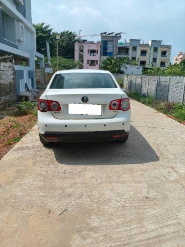 https://images10.gaadi.com/usedcar_image/4193700/original/processed_6b6208f0-9558-4af3-ac66-b5be7b8c432e.jpg?imwidth=6402