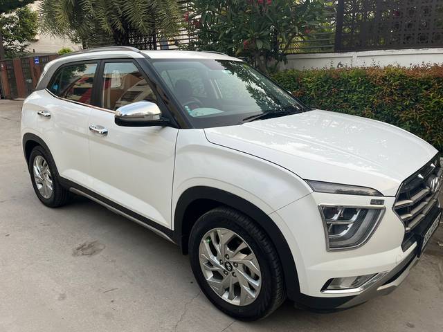 https://images10.gaadi.com/usedcar_image/4193826/original/f068c151667da33596aa8793c9abe62c.jpg?imwidth=6400