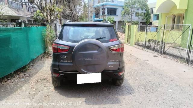 https://images10.gaadi.com/usedcar_image/4193981/original/processed_ddd6d1ad-e3ec-4079-9b14-41d5576552c2.jpg?imwidth=6401