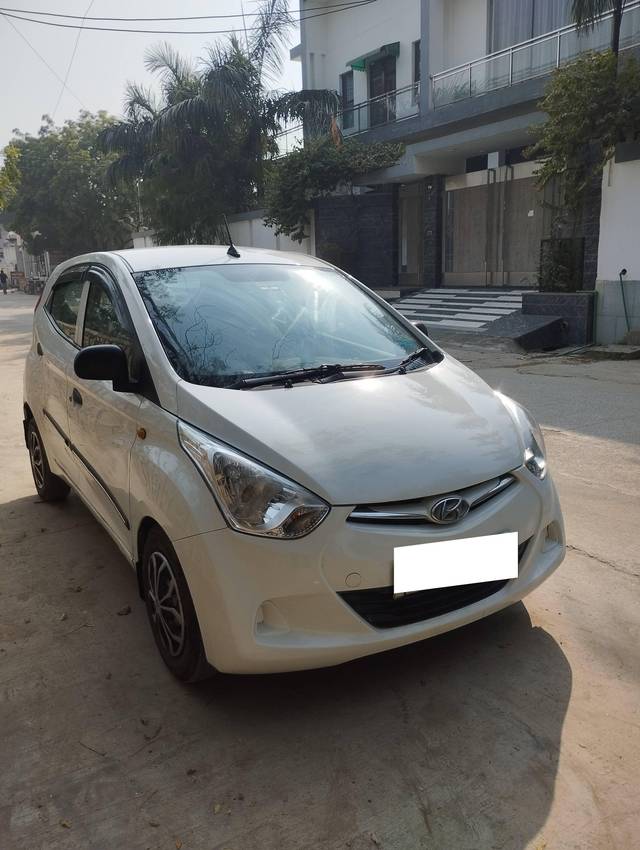 https://images10.gaadi.com/usedcar_image/4194022/original/processed_37255b915cb7eb627ed88cbcb33e9ac8.jpg?imwidth=6400