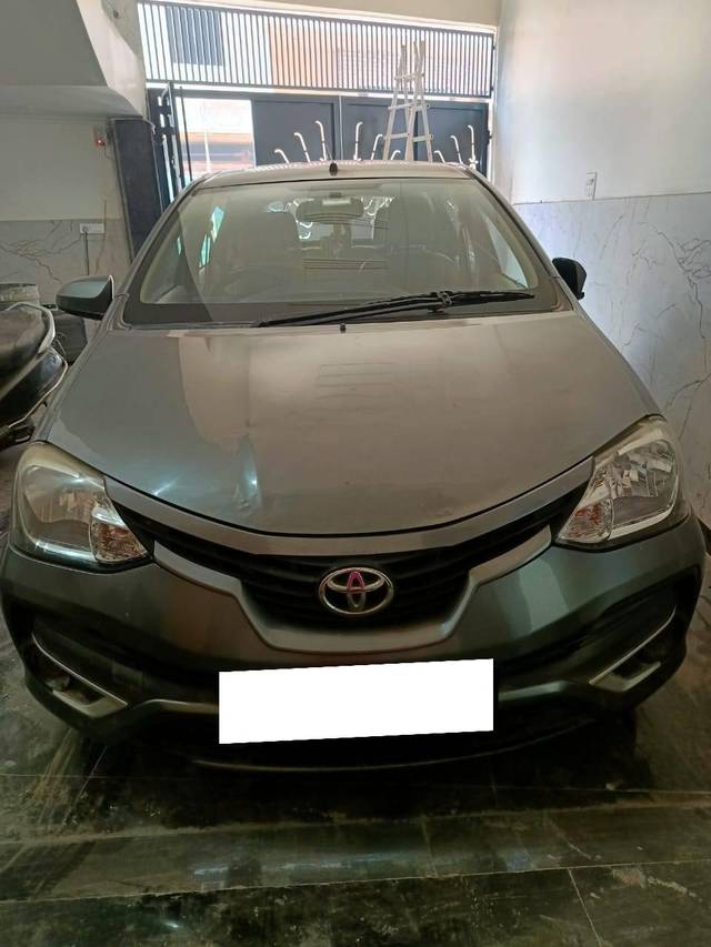 https://images10.gaadi.com/usedcar_image/4194207/original/processed_4be13cfb-77f4-43a1-8e49-41f8777604ec.jpg?imwidth=6400