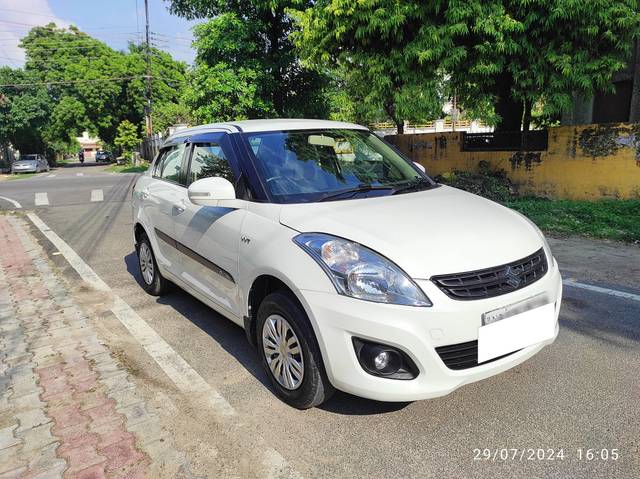 https://images10.gaadi.com/usedcar_image/4194279/original/processed_1617c0bd5882641ad25eb26eaac3e92a.jpg?imwidth=6400