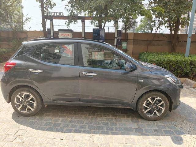 https://images10.gaadi.com/usedcar_image/4194311/original/processed_07f729581b3a09b428b7a605b26f9863.jpg?imwidth=6401