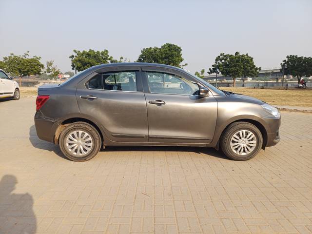 https://images10.gaadi.com/usedcar_image/4194336/original/4d3e230bfff8a1a37285ef66de82c972.jpg?imwidth=6401