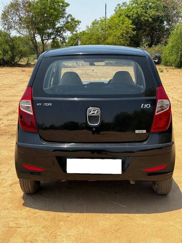 https://images10.gaadi.com/usedcar_image/4194337/original/processed_29d01cfc08690796ca8d17f59ddf2673.jpg?imwidth=6402