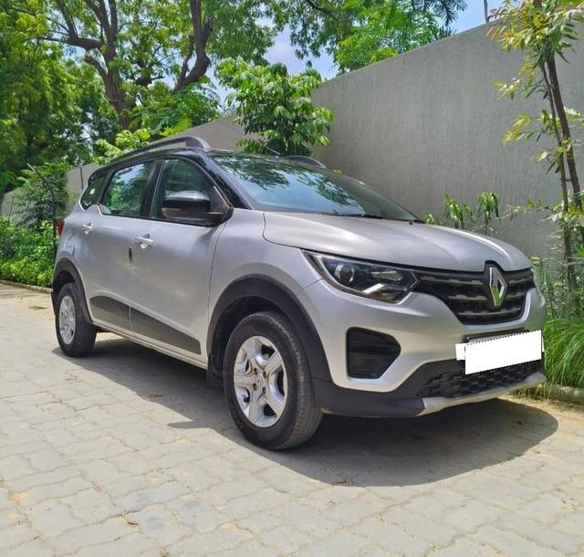 https://images10.gaadi.com/usedcar_image/4194344/original/processed_6626d48ae687bd3758e99b5d410b3127.jpg?imwidth=6400