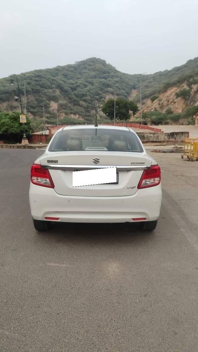 https://images10.gaadi.com/usedcar_image/4194402/original/processed_223aed442e5aff3e2fa69a97a6421a54.jpg?imwidth=6402