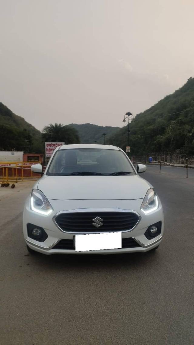 https://images10.gaadi.com/usedcar_image/4194402/original/processed_56baf5f9468bcc097abb6452bd7c163d.jpg?imwidth=6400