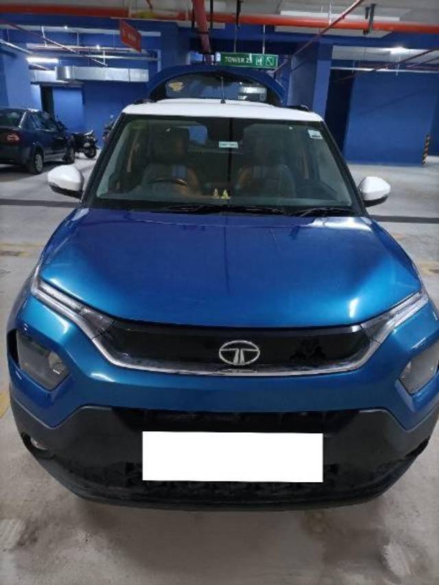 https://images10.gaadi.com/usedcar_image/4194448/original/processed_e81ee484-9518-4549-aaf8-a0d7dec673b2.jpg?imwidth=6400