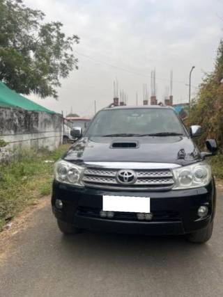 Toyota Fortuner 2009-2011 Toyota Fortuner 3.0 Diesel